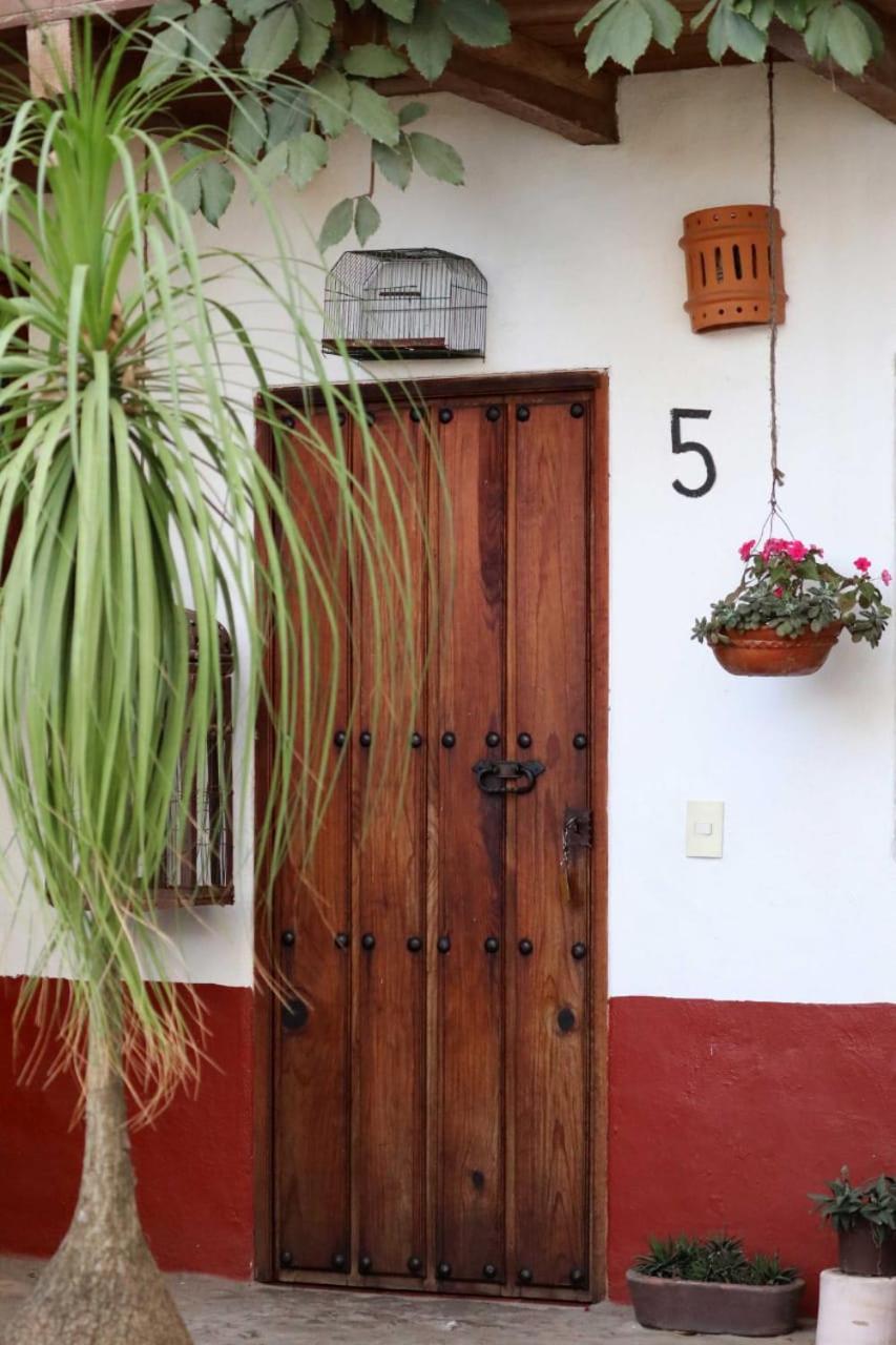 Hotel Bugamvillas Tapalpa Bagian luar foto